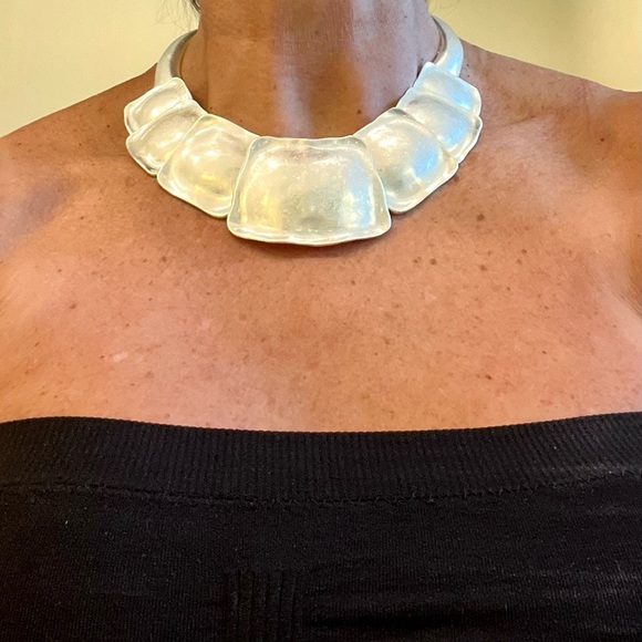 Jewelry - Silver Plated Disc Choker Necklace